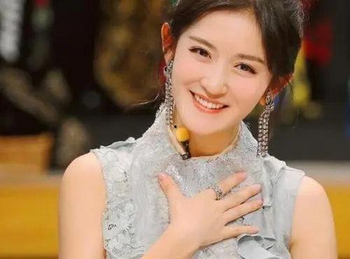 娱乐吃瓜谢娜是谁呀视频,娱乐吃瓜界的“开心果”